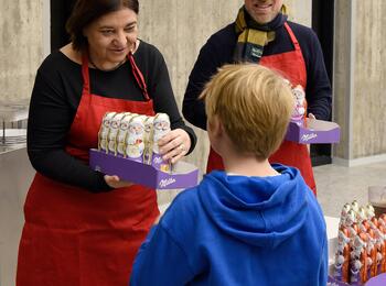 Staatssekretärin Deligöz und Bildungsbürgermeister Grunert