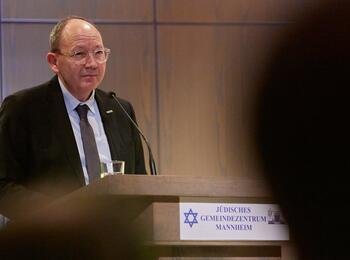 Gedenkveranstaltung für die Opfer des Holocausts 2024 (04)