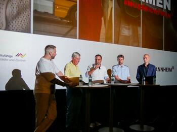 Pressegespräch zum Start der Poser-Kampagne