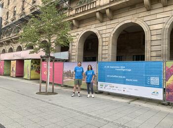 Sarah Schmitt, Beauftragte für bürgerschaftliches Engagement und Werkstudent Jakob Strammer