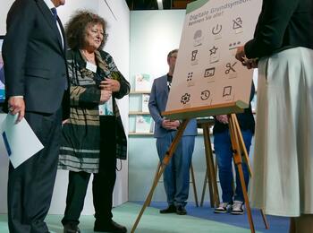 Rundgang von Bundeskanzler Olaf Scholz