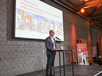 Wiedereröffnung U Halle (01)