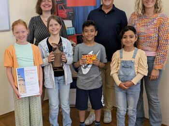 "Hoch hinaus" Lesepreis Erster Preis der 3. Klassen