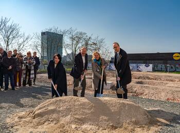 Forum Deutsche Sprache - Spatenstich