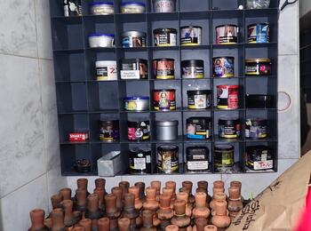 Bei den Kontrollen wurden über 500 Gegenstände (Behältnisse) sichergestellt.