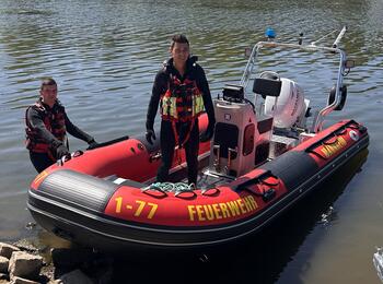 Die schwimmende Neubeschaffung wurde gezielt auf die Einsatzanforderungen der Tauchergruppe abgestimmt. 