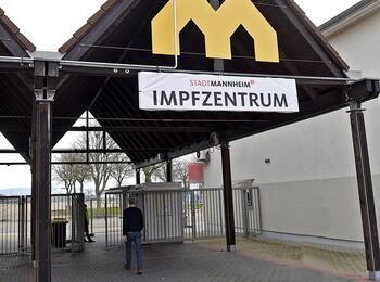 Das Impfzentrum auf dem Maimarktgelände in Mannheim