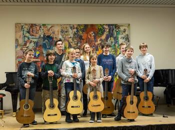 Junges Gitarrenorchester