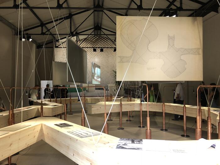 Ausstellung zur Multihalle auf der Architektur-Biennale in Venedig