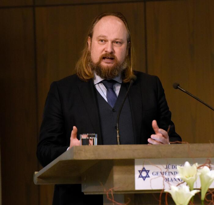 Prof. Dr. Uffa Jensen bei seinem Vortrag im Rahmen der Gedenkfeier für die Opfer des Nationalsozialismus