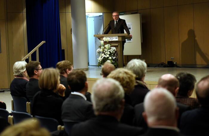 OB Dr. Peter Kurz bei seiner Ansprache im Rahmen der Gedenkfeier 2019