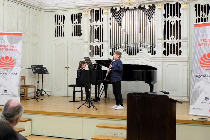 Noyan L. Dahlhaus an der Klarinette und Leyla L. Dahlhaus am Klavier.