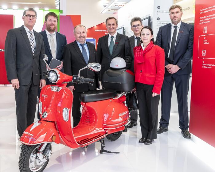 Städtische Delegation am Stand von ABB auf der Hannover Messe