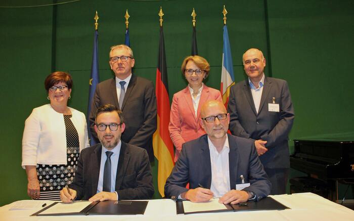 Auftakt für eine erfolgreiche Zusammenarbeit: Startup Mannheim und Drac Grand Est unterzeichnen Absichtserklärung. 