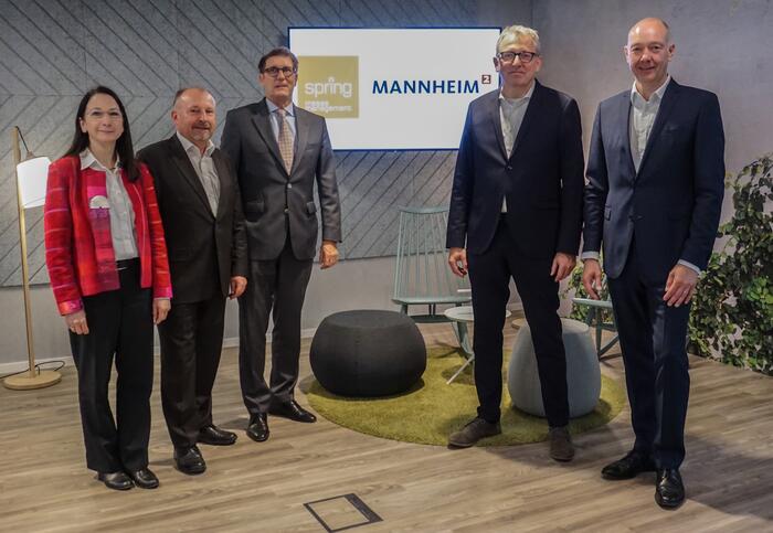 Besuch bei spring Messe Management 