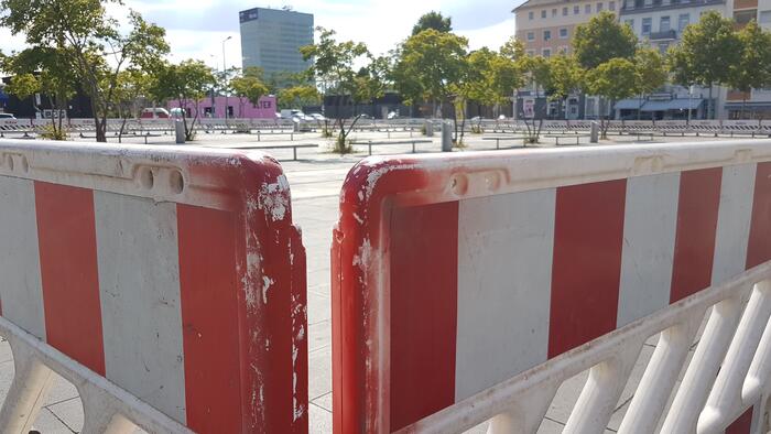 Absperrung Wassergarten Alter Messplatz