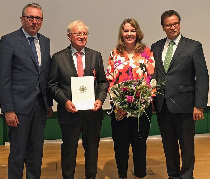 Bundesverdienstkreuz für Lothar Mark 