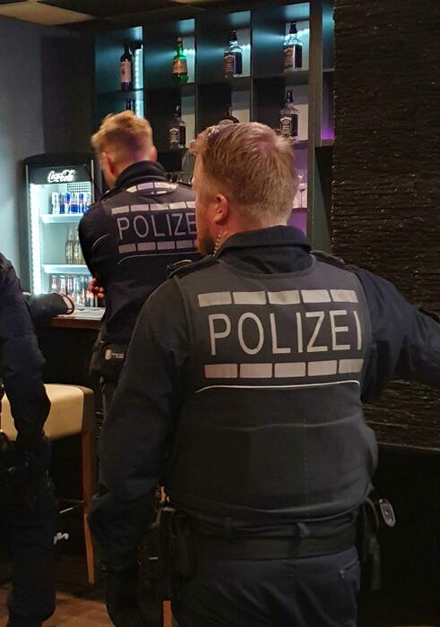 Von Mittwochnachmittag bis in den späten Abend wurden mehrere Gaststätten in der Neckarstadt West kontrolliert.
