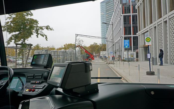 Die Buslinie 65 auf ihrer Fahrt durch das Glückstein-Quartier.