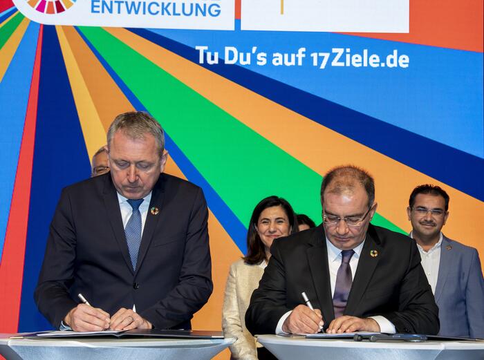Unterzeichnung des Kooperationsvertrags zwischen der Stadt Mannheim und der Stadt Kilis