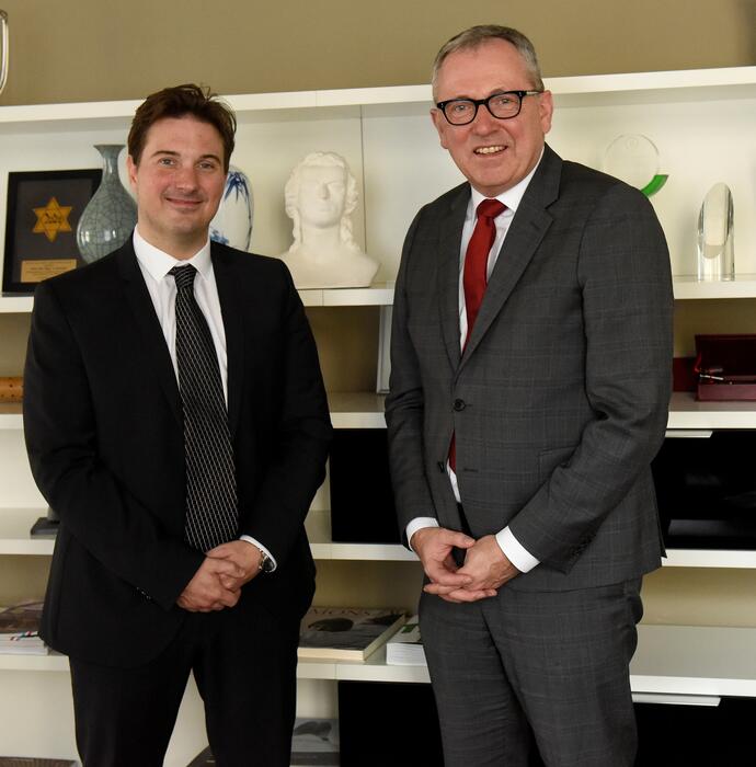 Oberbürgermeister Dr. Peter Kurz und Alexander Soddy