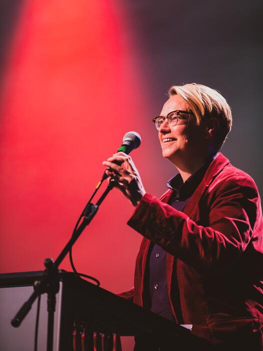 Stephanie Kuhnen, Festrednerin beim Regenbogenempfang 