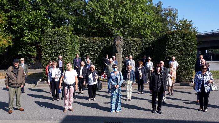 Gemeinsame Erinnerung an das Hubschrauberunglück 