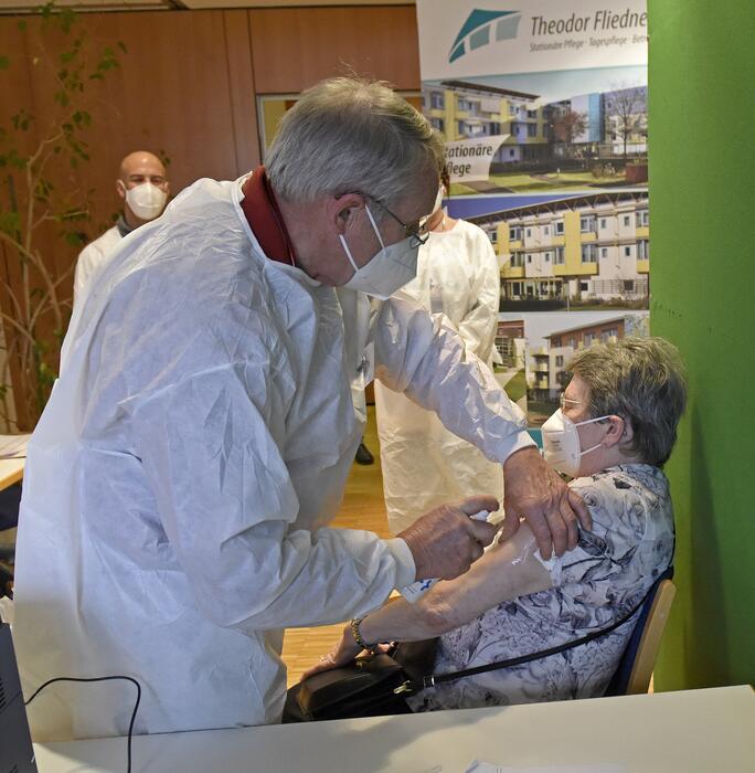 Der erste Impfling in Mannheim