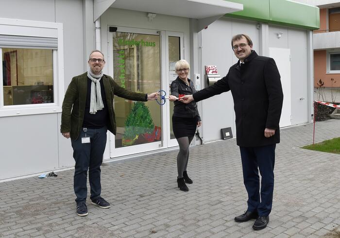 Kita-Container-Hochstätt-Schlüsselübergabe