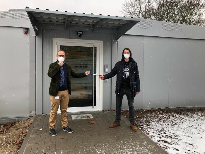 Schlüsselübergabe-Außenstelle-KH-Friedrich-Ebert