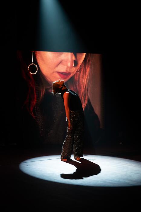 Tanzperformance von Julie Pécard