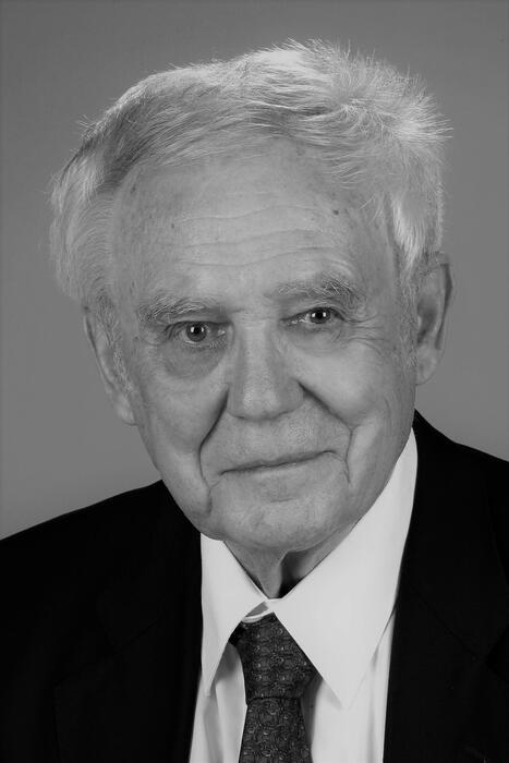 Dr. Dr. h.c. Hans Martini