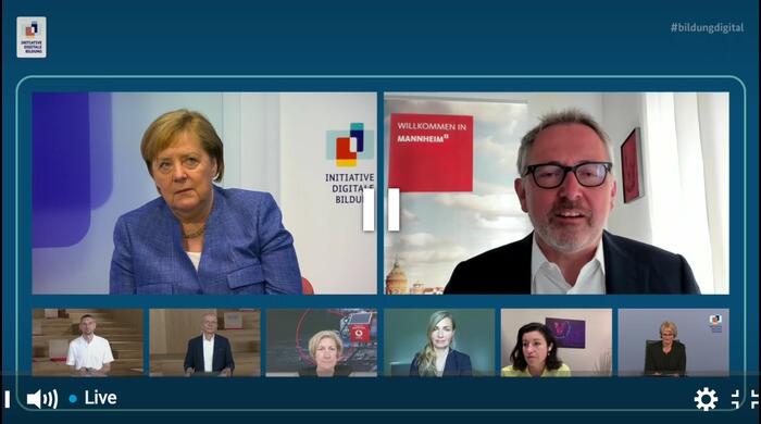 OB Dr. Kurz im Online-Dialog mit der Bundeskanzlerin