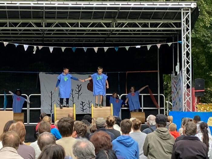 Aufführung Abschluss Sommerferienspiel Zirkus des Mannheimer Spielmobils