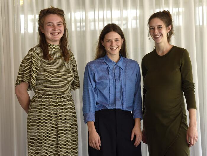 Die Preisträgerinnen der Helene Hecht-Preise 2021: Julla Kroner, Sophie Lichtenberg und Lea Langenfelder (v.l.n.r.)