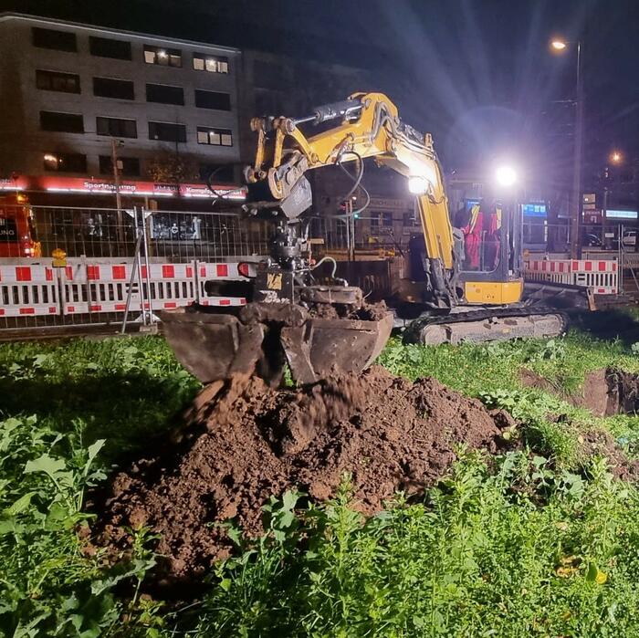 Vorbereitung der Kampfmittelräumung, Baggerarbeiten