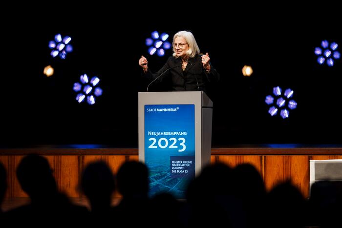 Andrea Gebhard, Präsidentin der Bundesarchitektenkammer, bei ihrer Festrede im Rahmen des Neujahrsempfangs 2023