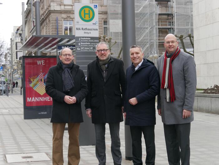 Inbetriebnahme Haltestelle Rathaus/rem