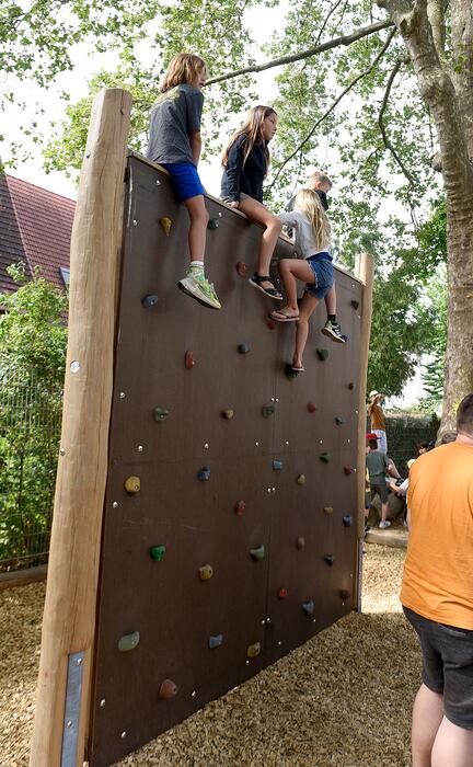 Seckenheimschule_Kletterwand