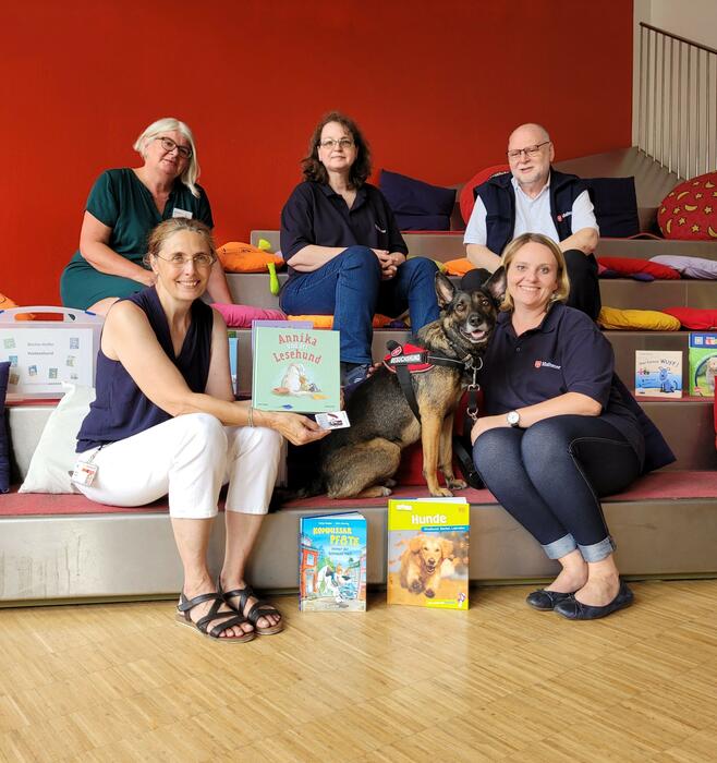 Lesehund Ciel im Dalberghaus