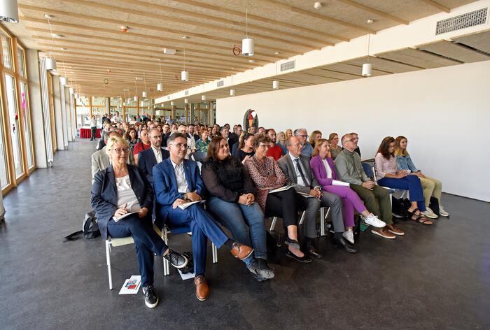 Franklinschule Einweihung Publikum