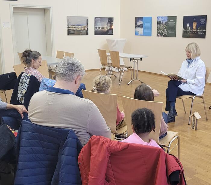 Vorlesen Inder Stadtbibliothek 