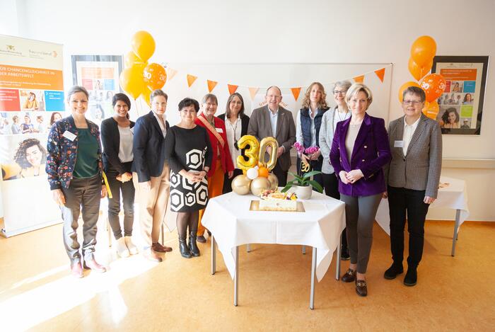 Besuch Ministerin Hoffmeister-Kraut in Kontaktstelle Frau und Beruf