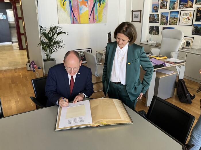 Toulonreise von OB Specht (04)