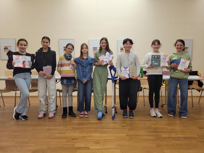 Teilnehmende des 66. Vorlesewettbewerbs Bezirksentscheid Nordbaden in der Stadtbibliothek Mannheim