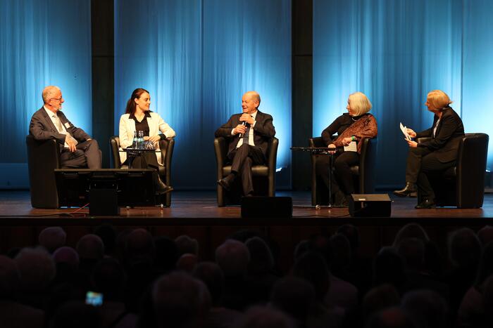 Talkrunde mit Bundeskanzler Olaf Scholz