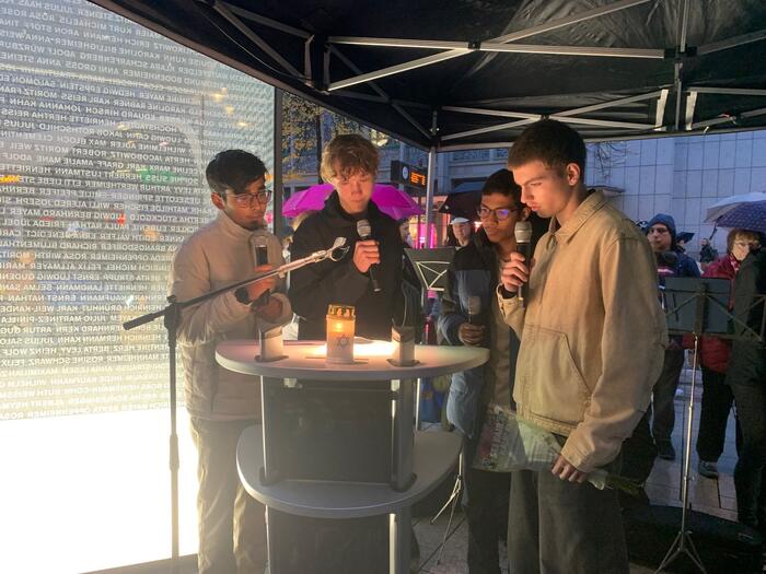 Gedenken für die Opfer des Nationalsozialismus am Kubus 2025 (01)