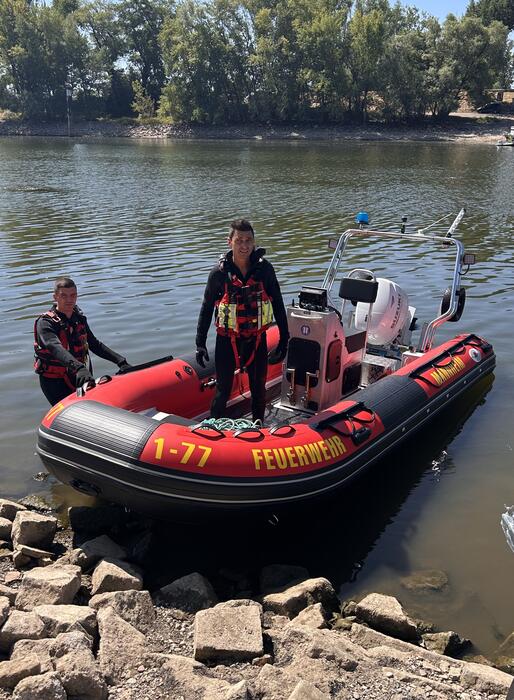 Die schwimmende Neubeschaffung wurde gezielt auf die Einsatzanforderungen der Tauchergruppe abgestimmt. 